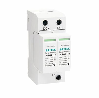 BR-40-24 T2 डीसी सर्ज प्रोटेक्शन डिवाइस 40kA 24V एसपीडी पावर सर्ज के लिए थर्मोप्लास्टिक UL94-V0 कैबिनेट के साथ